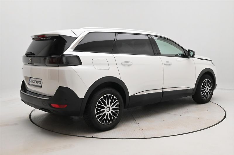 Peugeot 5008 1,5 HDI 96 kW EAT8 7Míst ALLUR - fotka 5 z 32