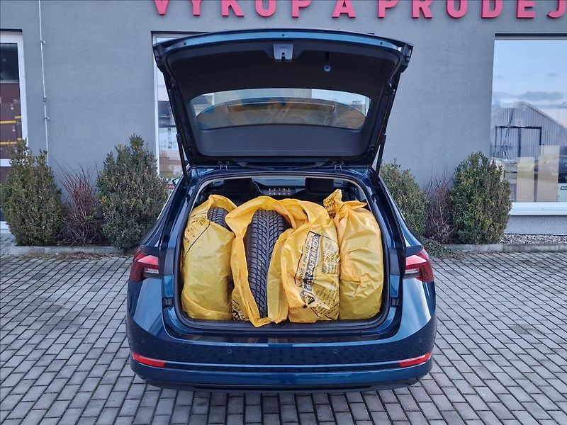 Škoda Octavia 2.0 TDi Style,původ ČR,1.Maj. - fotka 40 z 50