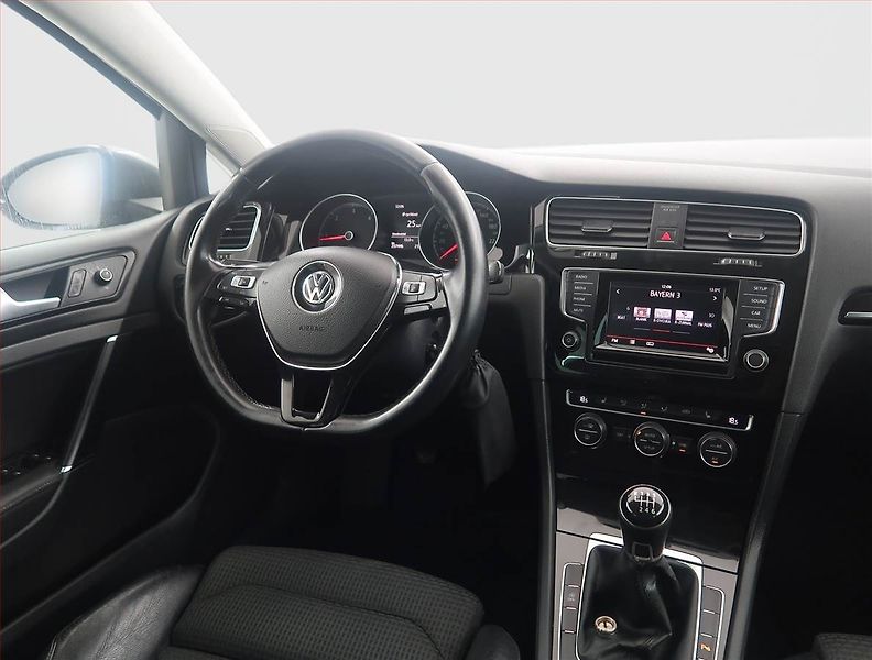 Volkswagen Golf (2014) Comfortline 2.0 TDI - fotka 7 z 14