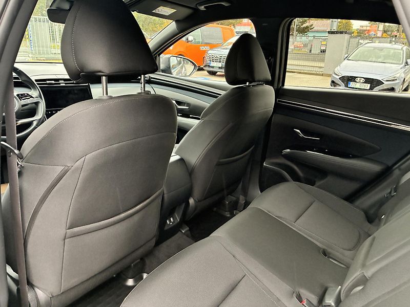 Hyundai Tucson 1.6T-GDi 132kW, REZERVACE - fotka 12 z 30