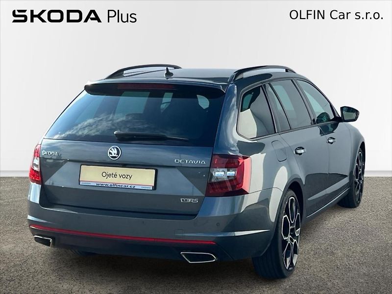 Škoda Octavia 2,0 TDi 135kW  III. FL RS - fotka 2 z 31