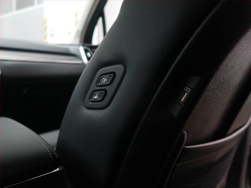 Kia Sorento (2022) 2.2 CRDi - fotka 29 z 31