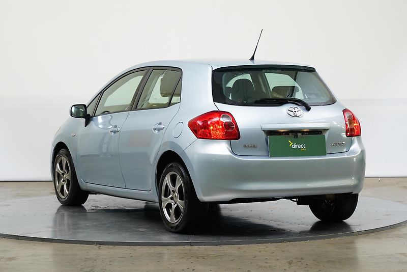 Toyota Auris - fotka 7 z 20