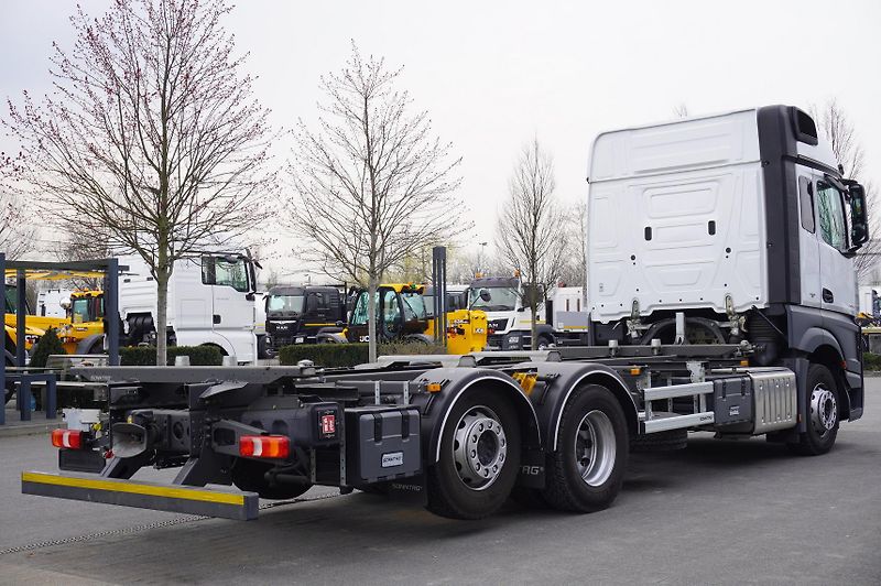 Mercedes-Benz Actros (2018) 2540 6x2/40 tho.km!/ 5 seats - fotka 8 z 24
