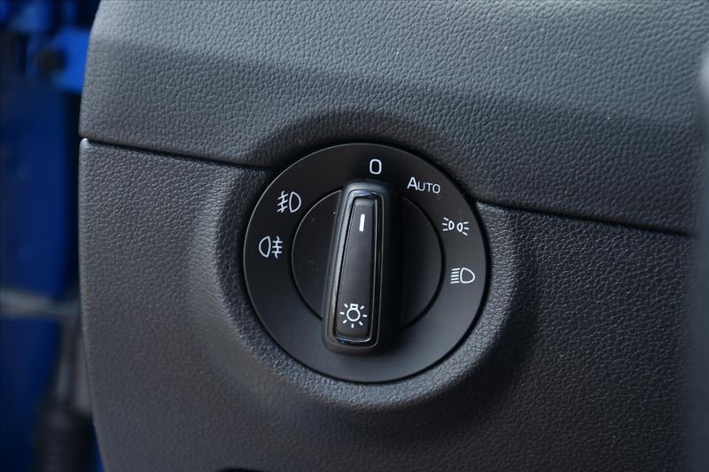 Škoda Octavia RS 2.0TSI 180kW NAVI ACC - fotka 17 z 27