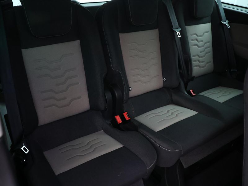 Ford Tourneo Custom 2,0 TDCi 125 kW LWB CZ - fotka 14 z 30