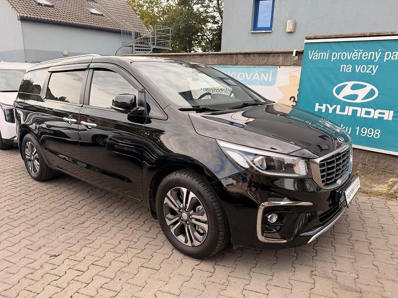 Kia Carnival 2.2-9 MÍST-AUTOMAT-PREMIUM - fotka 4 z 23