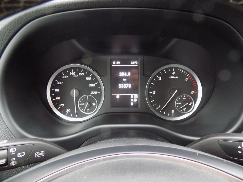 Mercedes-Benz Vito (2020) 114CDI/Extra-Long/4x4/Full-LED - fotka 28 z 35