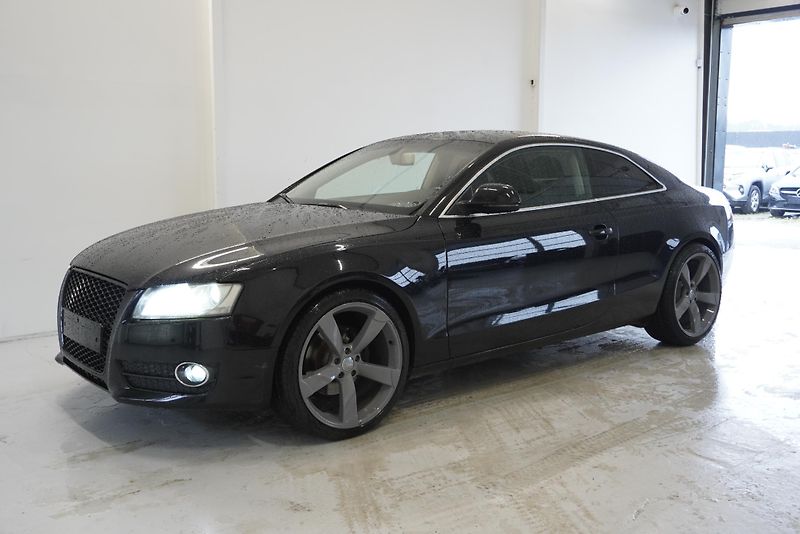 Audi A5 2.0 TFSi 132 kW AUTOMAT KUPÉ  - fotka 1 z 22