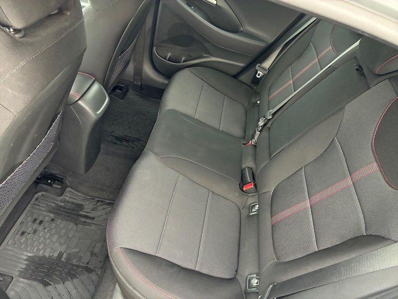Hyundai i30 (2023) N LINE 1.5T-GDI 118kW CZ DPH - fotka 8 z 11