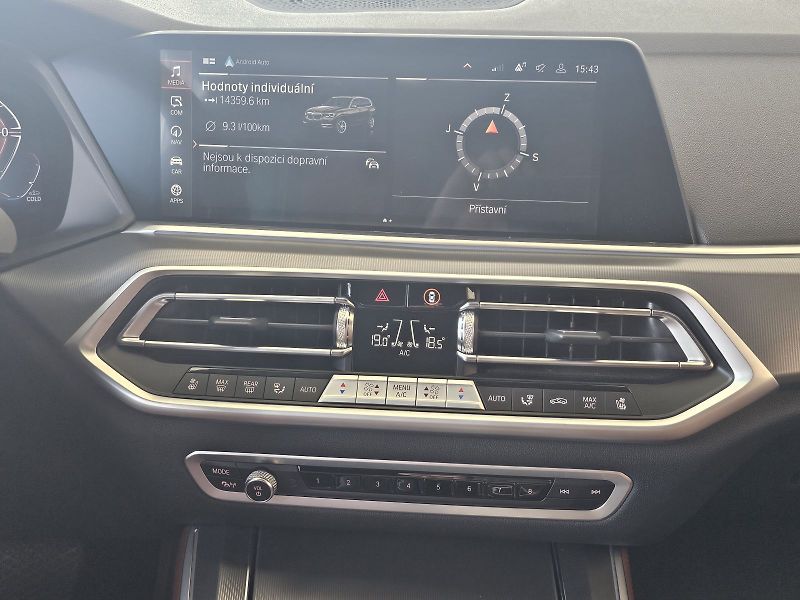 BMW X5 xDrive30d - fotka 26 z 31