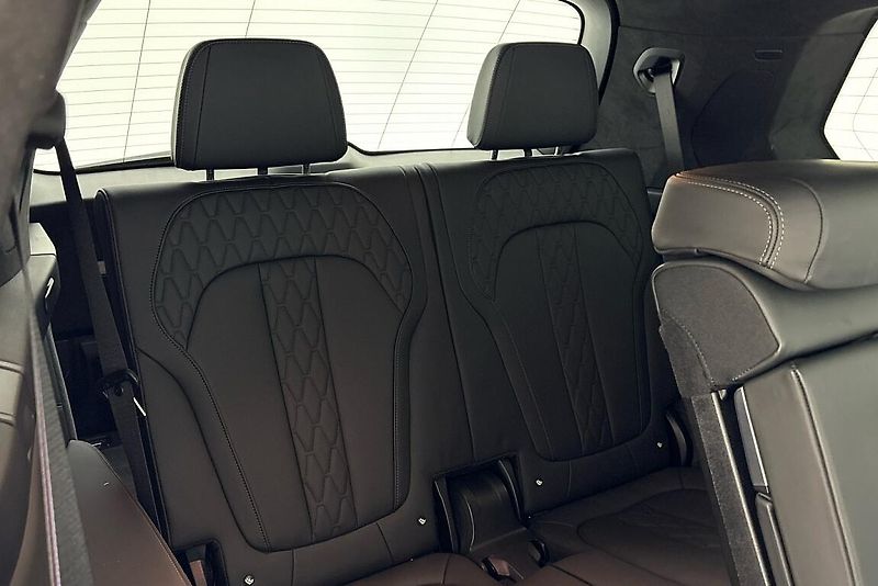 BMW X7 xDrive40d - fotka 14 z 30