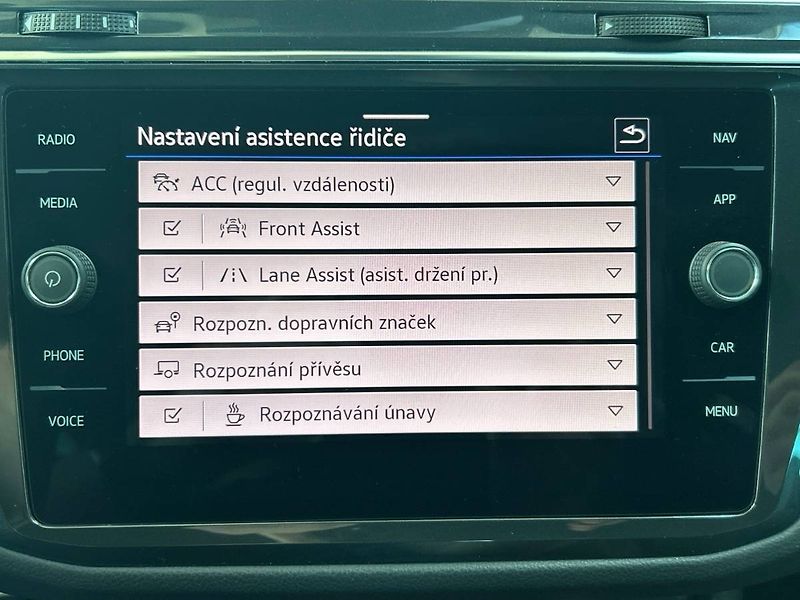 Volkswagen Tiguan (2021) 1.5 TSI 7DSG R-Line - fotka 15 z 35