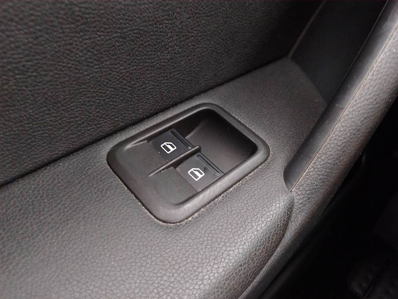 Škoda Yeti (2011) 1.4 TSI, ČR,1.maj, Serv.kniha - fotka 15 z 18