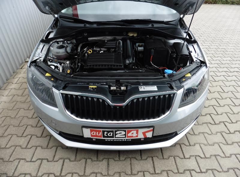 Škoda Octavia III Combi 1,4 TSi Style - fotka 13 z 14