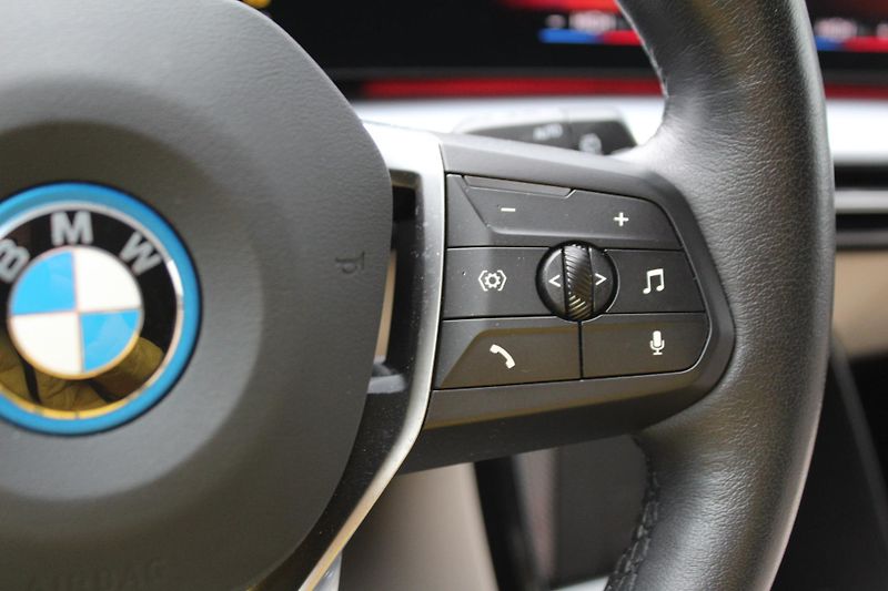 BMW X1 xDrive30e - fotka 15 z 22
