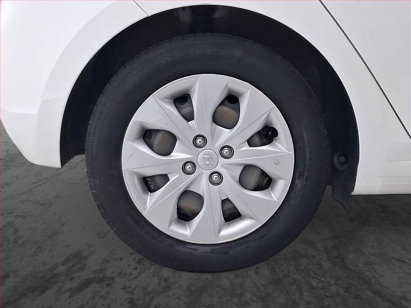 Hyundai i20 (2019) 1.2, ČR,1.maj, Serv.kniha - fotka 14 z 17