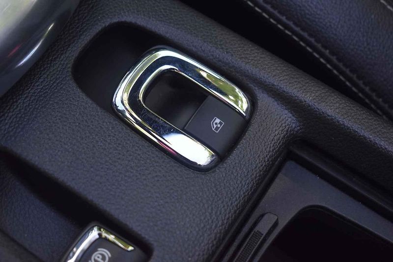 Opel Cascada se hodí třeba na výjižďky k vodě.
