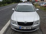 Škoda Superb 2.0 TDi, 125 kW, 4X4, klima - náhled 8