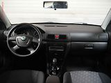 Škoda Octavia (2010) 1.9 TDi, AC, temp - náhled 8