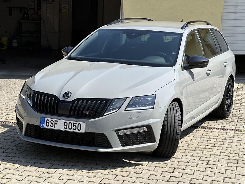 Škoda Octavia (2019) RS TDI 135KW  4x4 kombi  - fotka 10 z 30