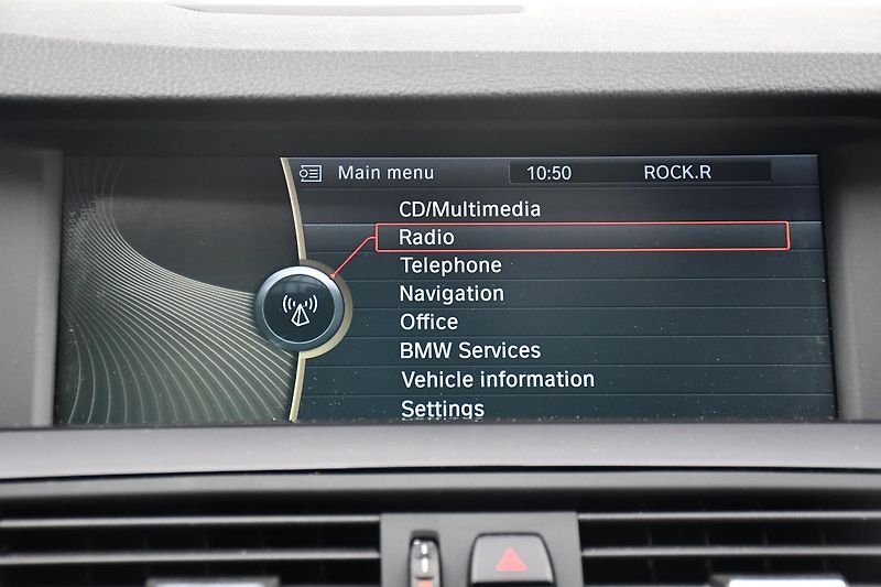 BMW Řada 5 530d xDrive ČR 2xKOLA - fotka 33 z 47