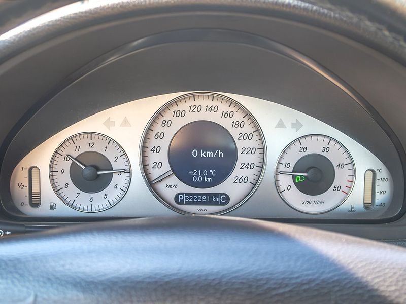 Mercedes-Benz CLK (2006) 320CDI 165KW mat – FAKTURY - fotka 20 z 46