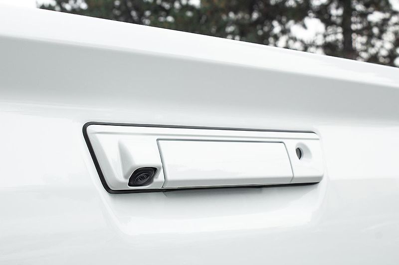 Isuzu D-Max (2026) 2,2 D AT DoubleCab 4x4  LS - fotka 7 z 21
