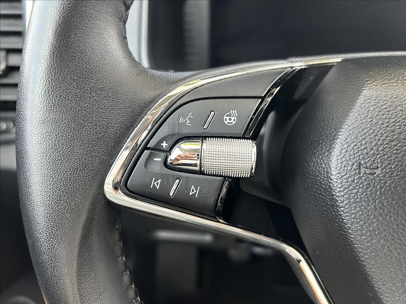 Škoda Karoq 1,0 TSi DPH  Kessy,LED,1xMajit - fotka 25 z 50