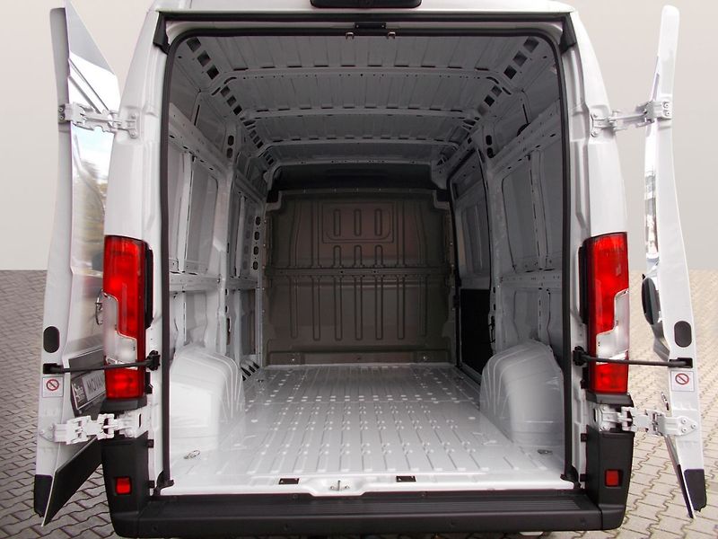 Opel Movano (2026) Van 3500 L2H2 2.2 CDTi 140k 6- - fotka 12 z 28