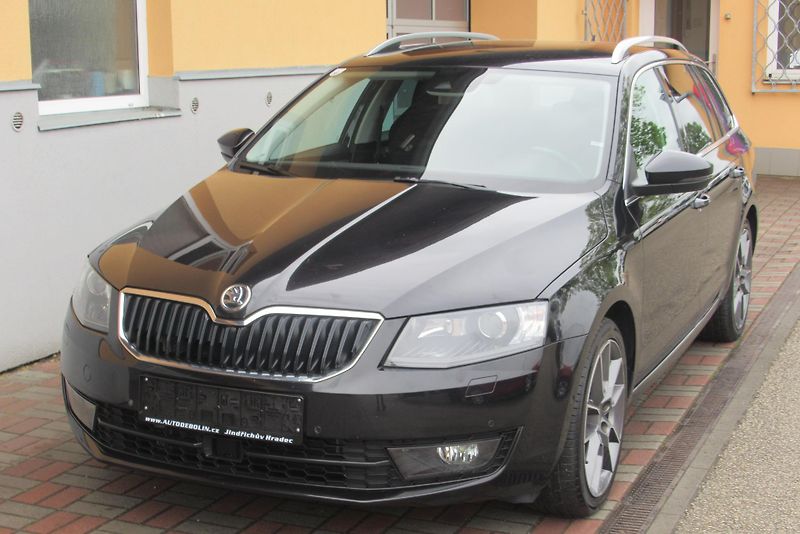 Škoda Octavia 2.0 TDI DSG NAVIGACE XENONY - fotka 7 z 27