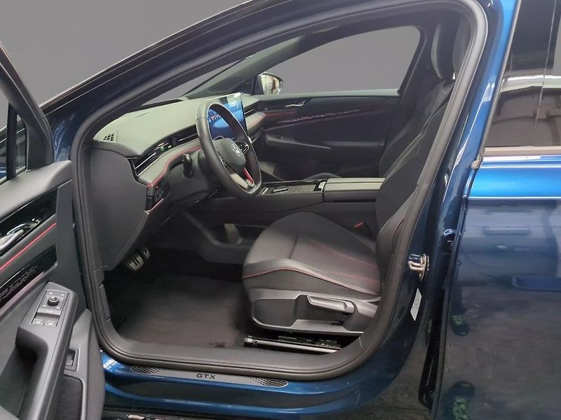 Volkswagen ID.7 Tourer GTX 4M 360 HuD DCC IQ ACC Taž - fotka 6 z 11