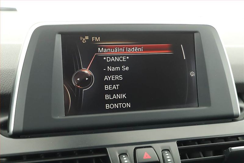 BMW Řada 2 (2015) Advantage 218d Gran Tourer - fotka 9 z 20