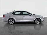 Škoda Octavia (2013) 2.0 TDI, Automat, Xenony - náhled 6