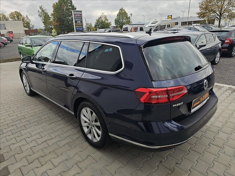 Volkswagen Passat B8 2,0 TDi 110KW Highline - fotka 8 z 45
