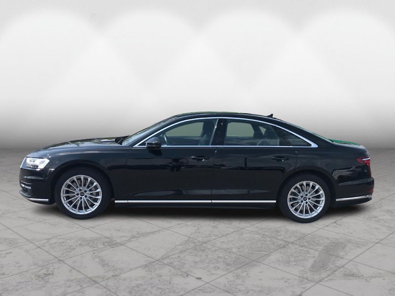 Audi A8 55 TFSI 250 KW Quattro - fotka 2 z 30