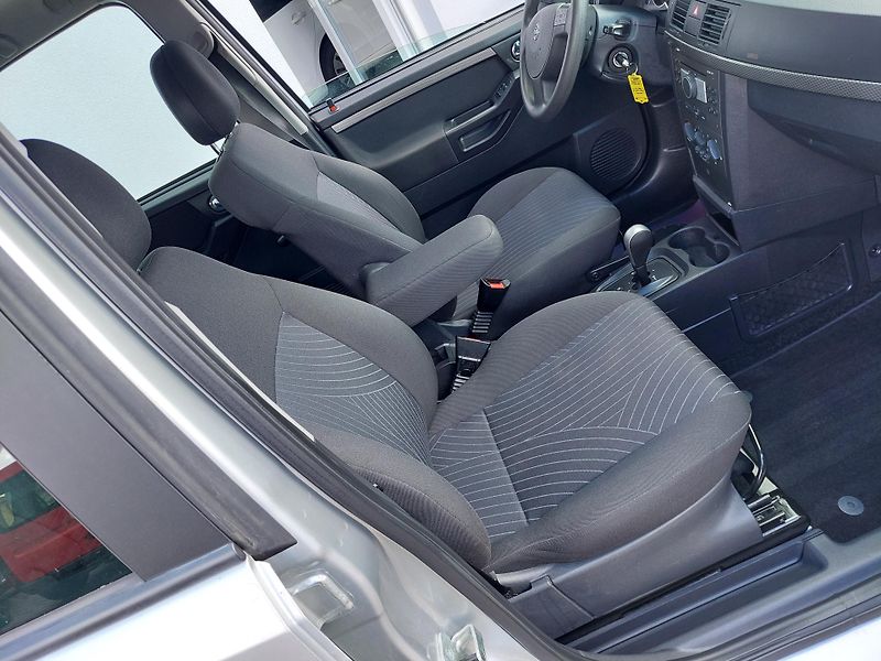 Opel Meriva (2006) 1.6i-16v automat - fotka 22 z 32