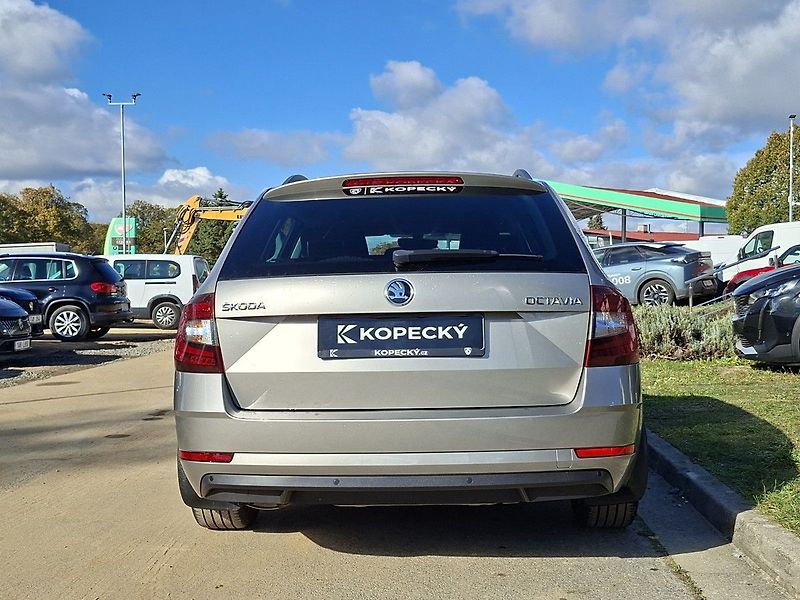 Škoda Octavia COMBI 2,0 TDI 150k M6 - fotka 10 z 25