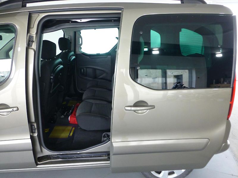 Citroën Berlingo (2018) 1,6i-88KW*KAMERA*ALU**PŮVOD ČR - fotka 12 z 31