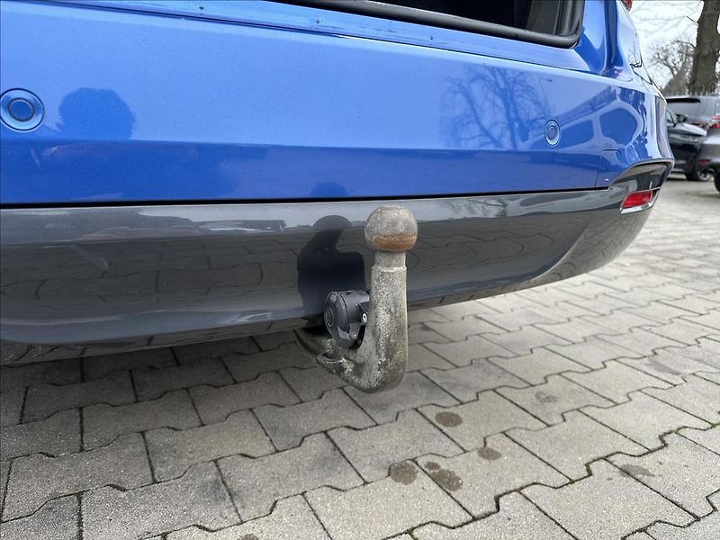 BMW Řada 3 330d GT M-Paket xDrive - fotka 33 z 33