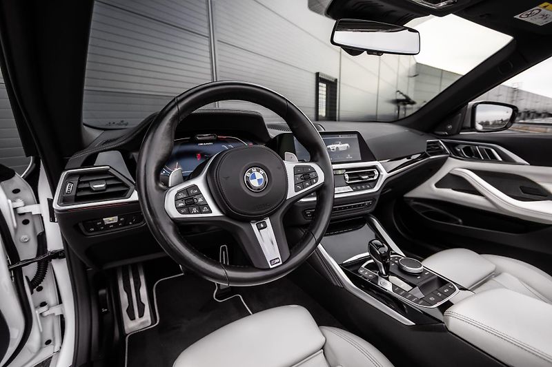 BMW M4 BMW M440i xDrive Cabrio | 374  - fotka 8 z 15
