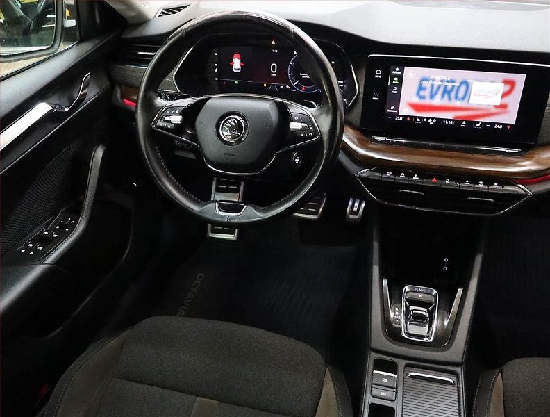 Škoda Octavia (2020) Scout 2.0 TDI, 4X4, Automat - fotka 7 z 27