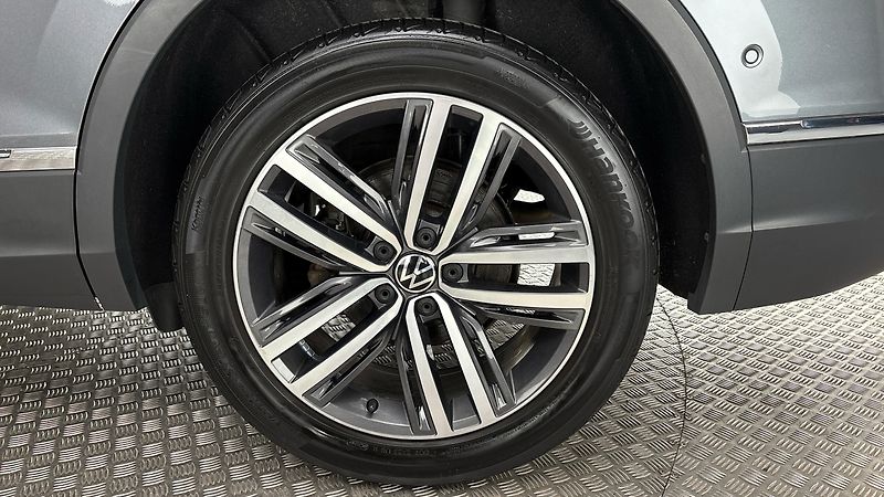 Volkswagen Tiguan Allspace 2.0 TDI DSG 4Motion Elegance - fotka 19 z 30