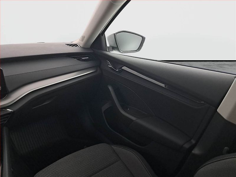 Škoda Octavia (2023) Ambition 2.0 TDI, ČR,1.maj - fotka 8 z 18