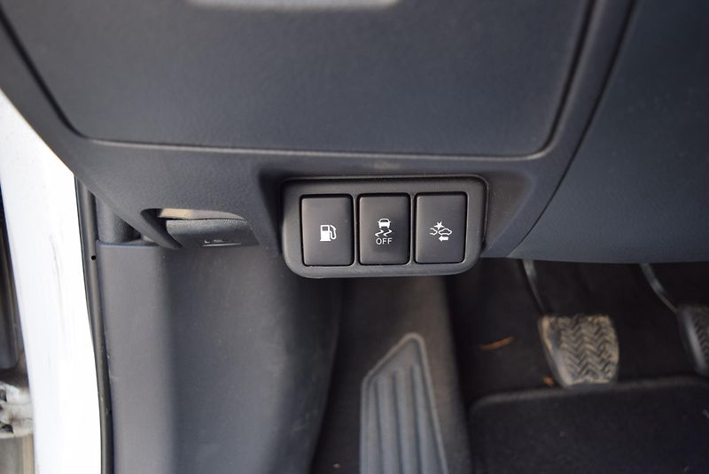 Toyota Avensis (2018) 1.8VVTI 108kw TEAM D XEN NAVI - fotka 36 z 50