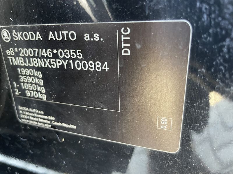 Škoda Octavia 2,0 TDi 110kw DSG Style Nehava - fotka 30 z 39