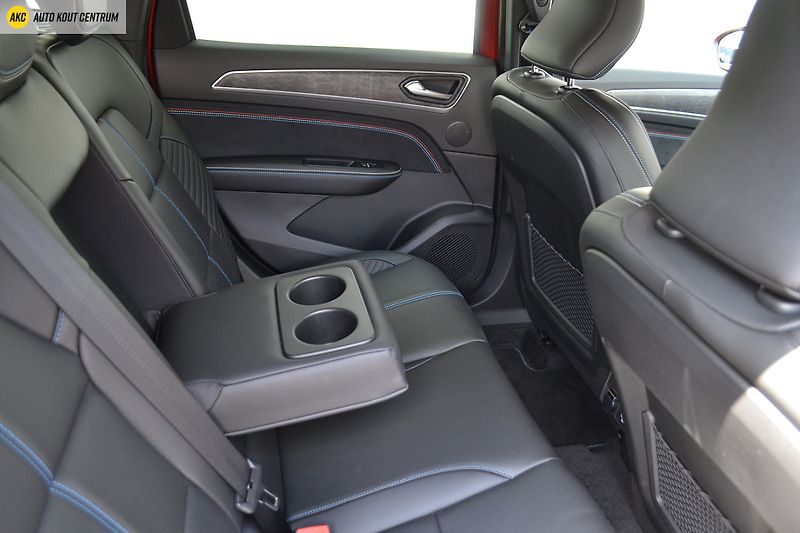 Renault Arkana ESPRIT ALPINE  E-Tech FULL HYB - fotka 13 z 59