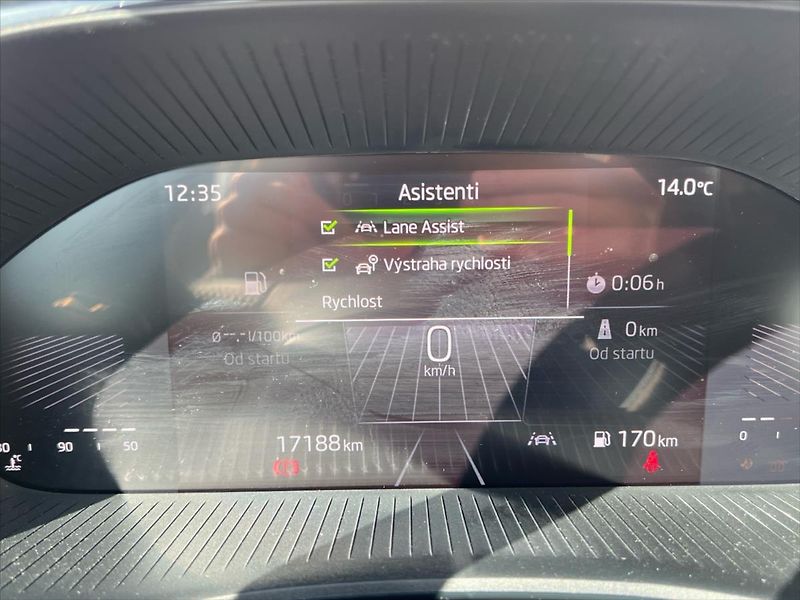 Škoda Fabia 1,0 MPi 59kW SELECTION  IV. - fotka 16 z 24