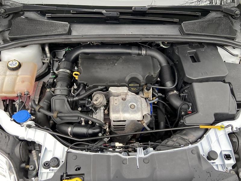 Ford Focus (2014) 1.0EcoBoost 92kw - fotka 30 z 32