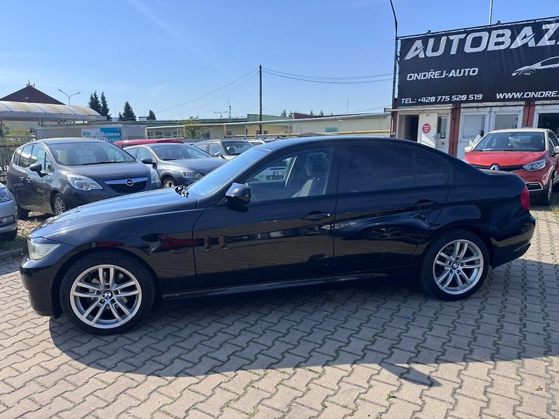BMW Řada 3 (2011) E90 2,0D 85 KW PĚKNÝ - fotka 3 z 45